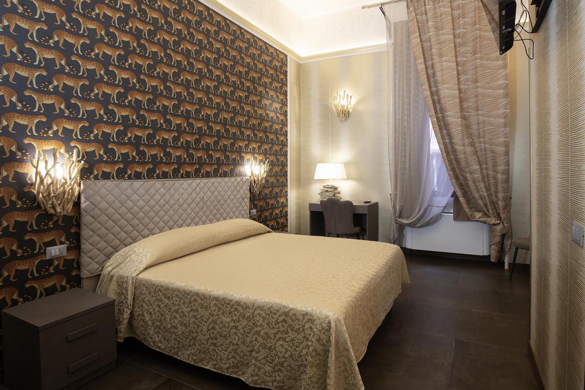 Hotel Antica Dimora Delle Cinque Lune 3*
