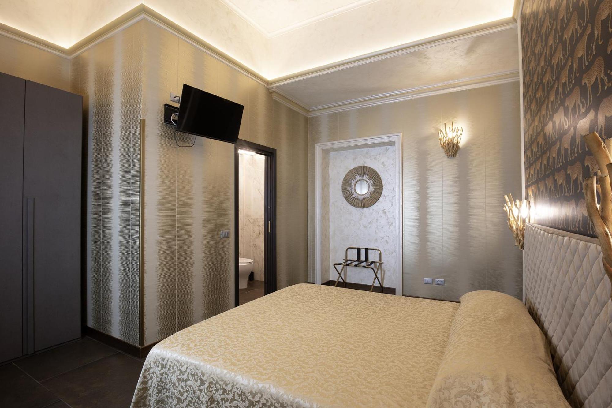 Antica Dimora Delle Cinque Lune Hotel 3*